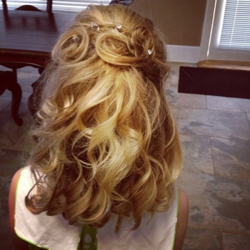 Beauty Pageant Fluffy Curly Hairstyle