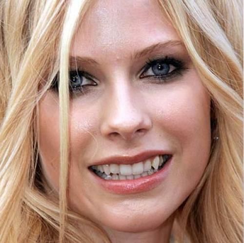 Cамые некрасивые зубы знаменитостей (9 фото + текст)