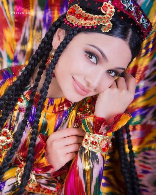 узбекский женский костюм
