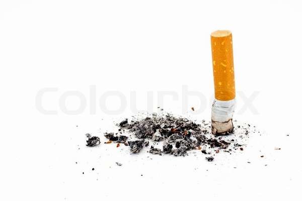 Хоть какая-то польза от сигарет, пеплом можно чистить серебряные изделия.