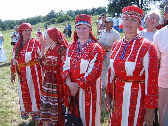 мордовский национальный костюм описание