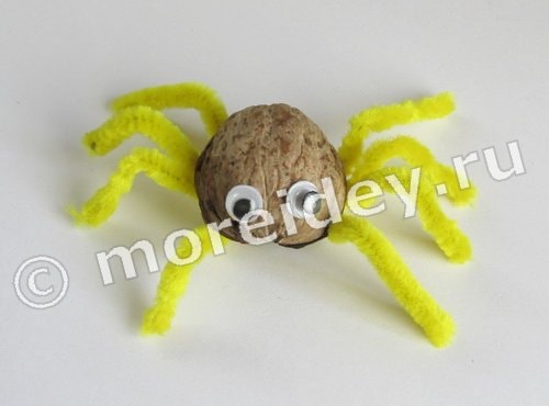 Поделка паук из природного материала