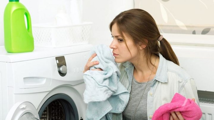 3 секрета, как устранить неприятный запах с кухонных полотенец