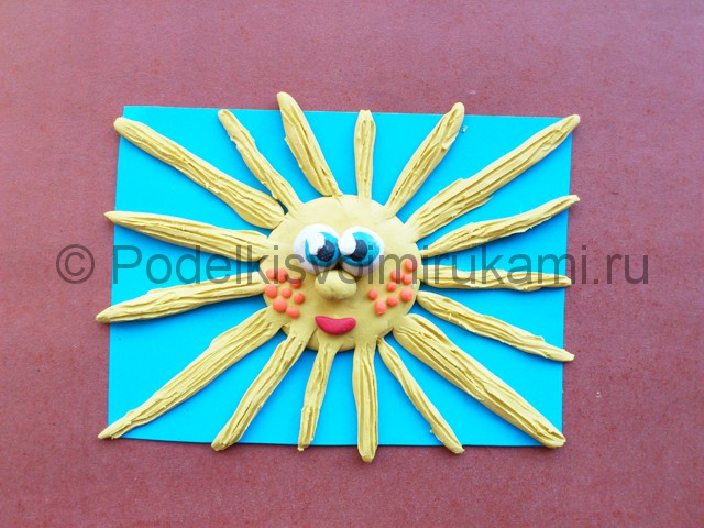 Лепка солнышка с лучиками из пластилина - фото 10.
