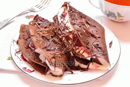 Фото рецепта Шоколадные блины «Чёрный лес»