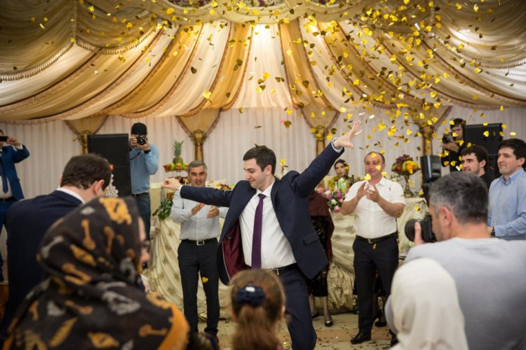 Танцы на дагестанской свадьбе