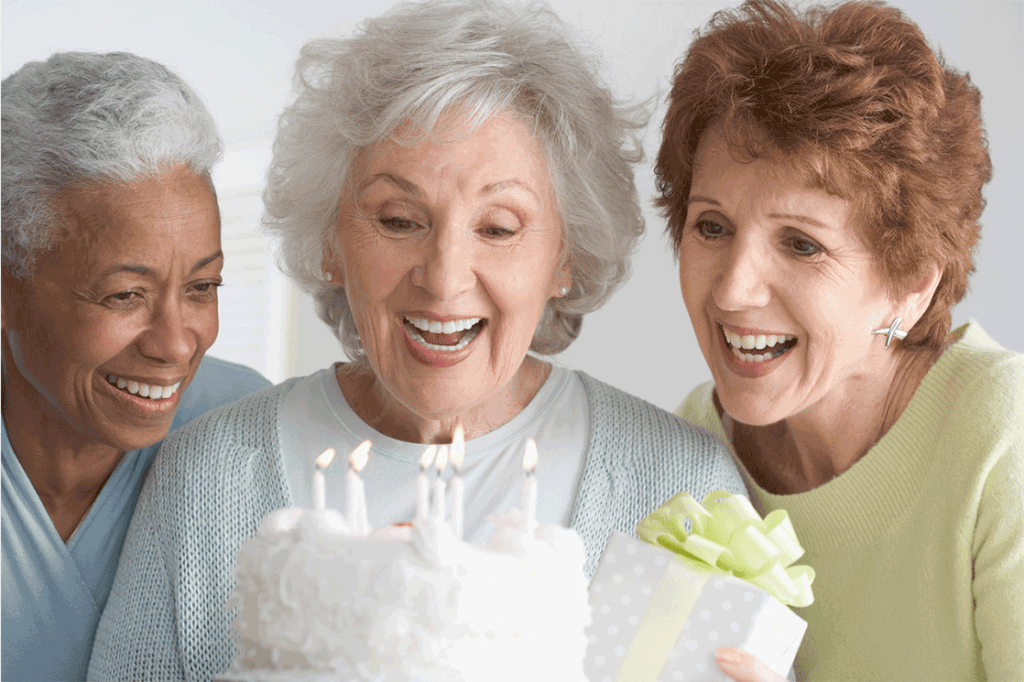 Как организовать юбилей бабушки 70 лет для родных и близких?