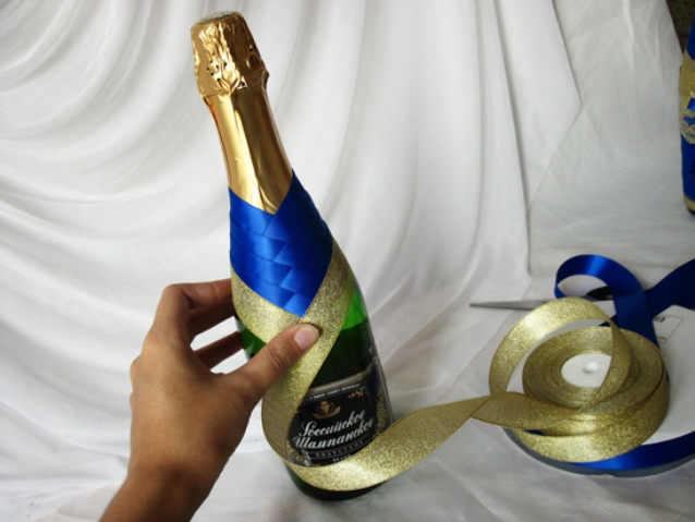 Как украсить бутылку шампанского